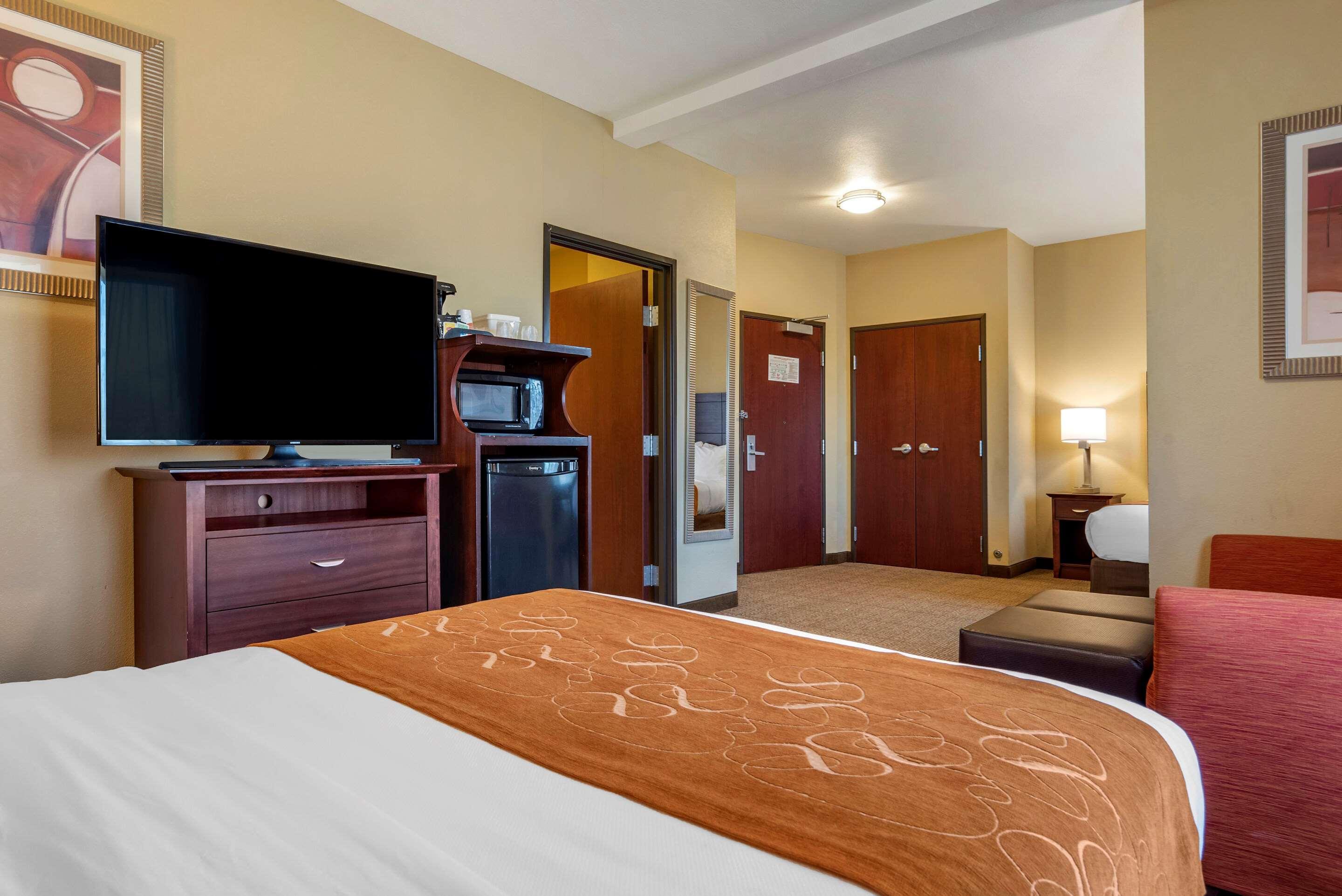Comfort Suites Airport South Montgomery Extérieur photo