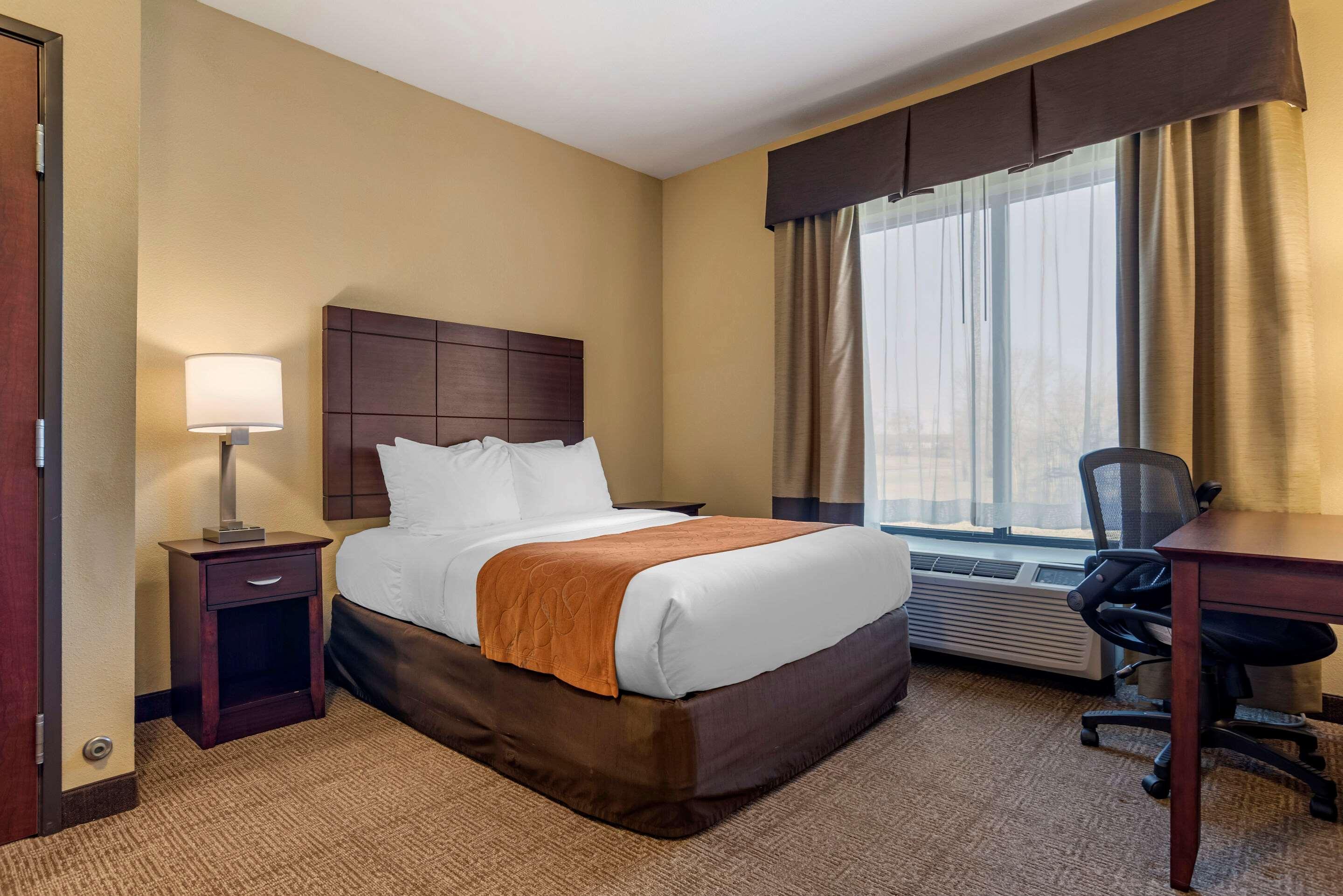 Comfort Suites Airport South Montgomery Extérieur photo