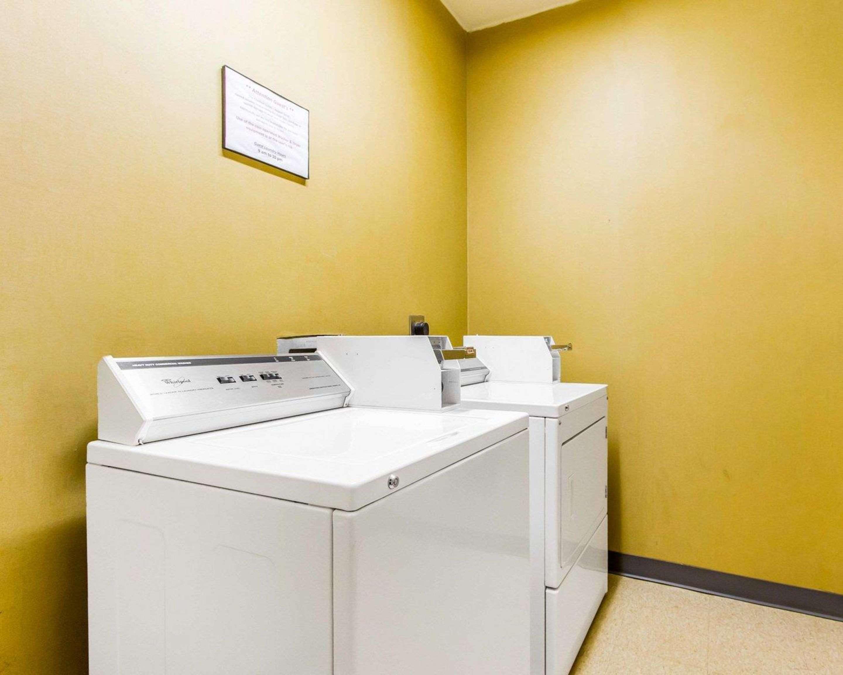 Comfort Suites Airport South Montgomery Extérieur photo