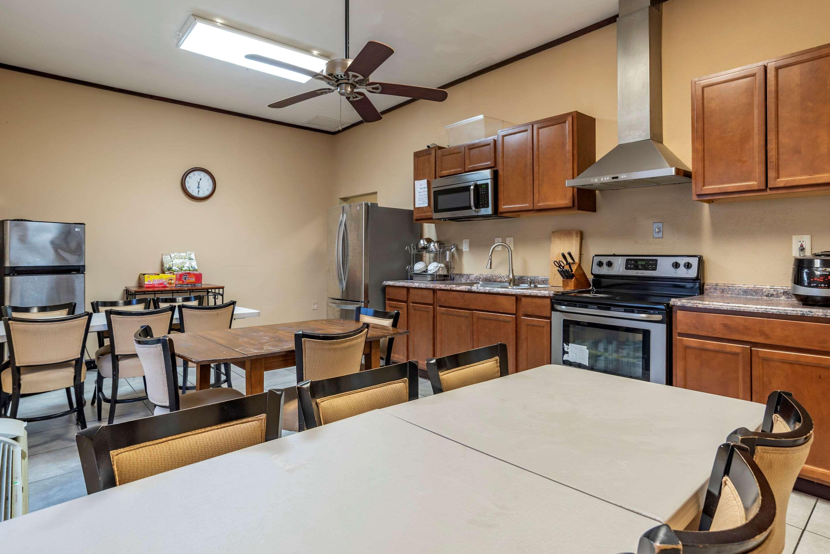 Comfort Suites Airport South Montgomery Extérieur photo