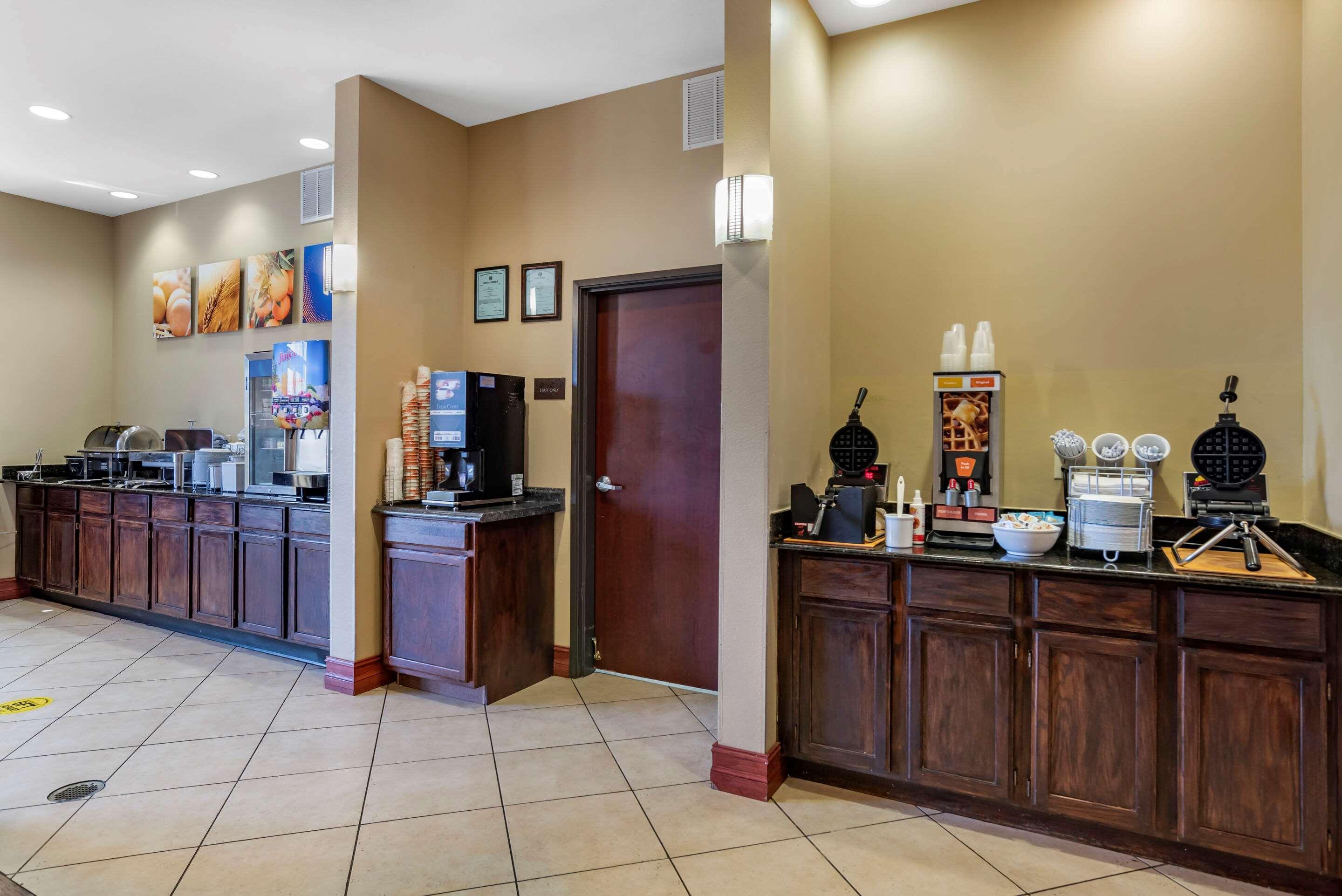 Comfort Suites Airport South Montgomery Extérieur photo
