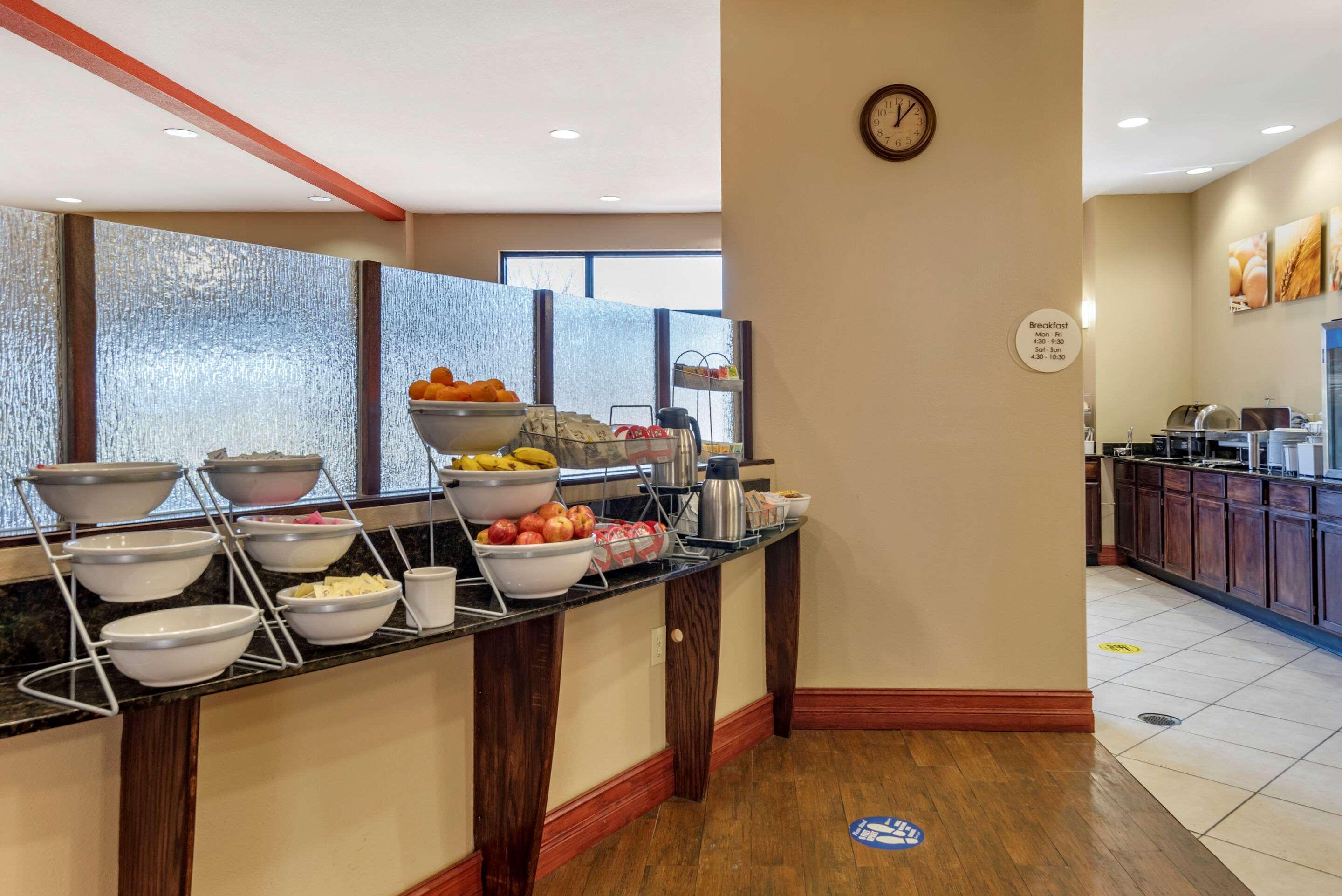 Comfort Suites Airport South Montgomery Extérieur photo